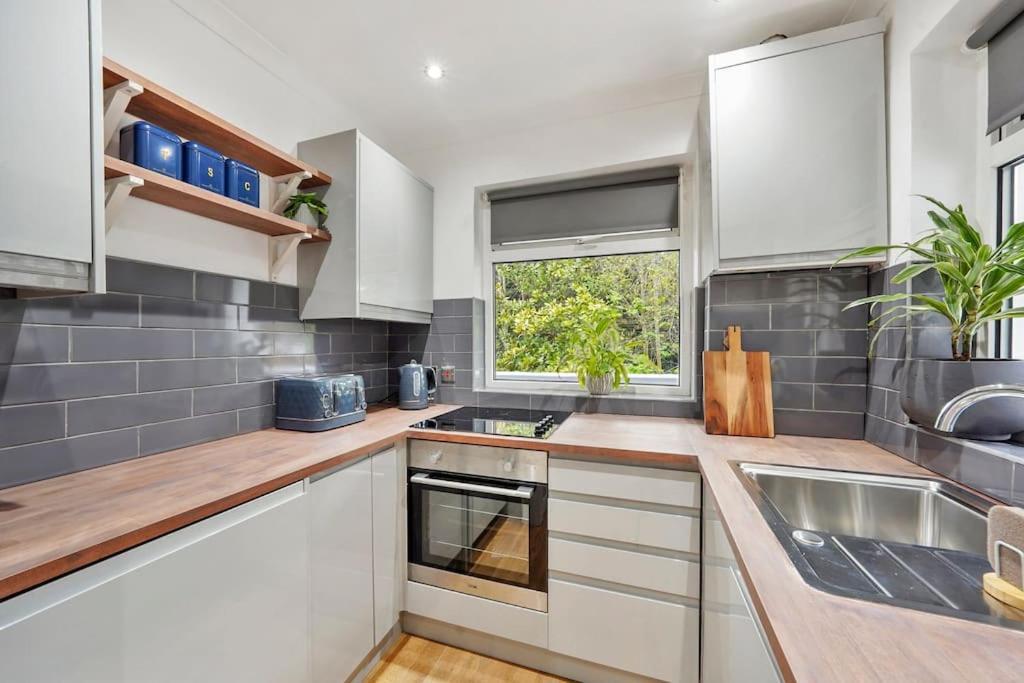 Stylish Maisonette Near The Heath With Free Parking & Wi-Fi Μέιντστοουν Εξωτερικό φωτογραφία